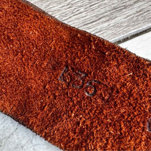 LeatherRock Vintage Tan Leather Belt W/Blue Studs And Multicolored Rock |Size:36 - Picture 8 of 11